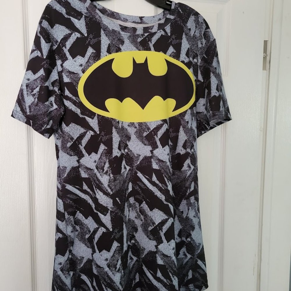Men's Batman shirt Size XL-XXL‎